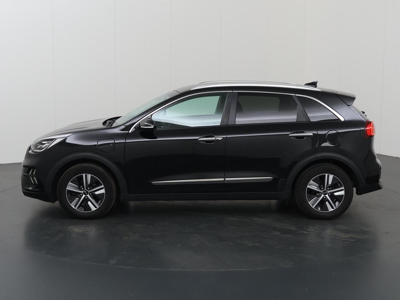 KIA Niro 1.6 GDi PHEV DynamicPlusLine | Trekhaak | SOH 100% | Navigatie | Apple CarPlay/Android Auto | Camera | DAB | Stoel/Stuurverwarming | Adaptieve Cruise Control | Rij-Hulpsysteem |