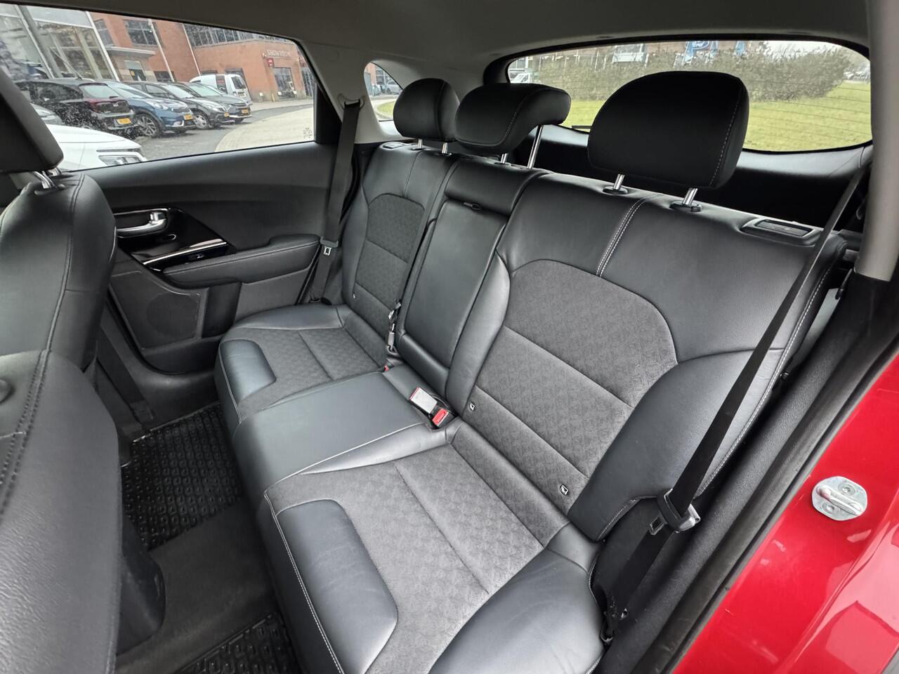 KIA Niro 1.6 GDi Hybrid DynamicLine Eerste Eigenaar, Dealeronderhouden, Trekhaak, Apple Carplay/Android Auto, Enz...