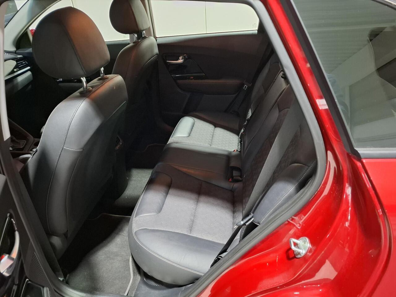 KIA Niro 1.6 GDi Hybrid DynamicLine Trekhaak, Apple Carplay/Android Auto, Navigatie, Camera.