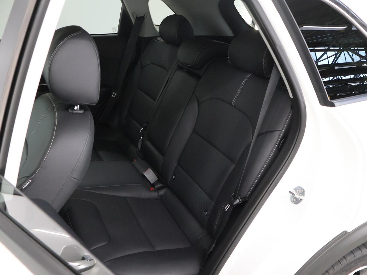 KIA Niro 1.6 GDi Hybrid ExecutiveLine | Panoramadak | Lederen Bekleding | JBL Audio | Dodehoekdetectie | Stoel/Stuurwielverwarming | Stoelventilatie | Elektrisch bedienbare bestuurdersstoel met geheugenfunctie