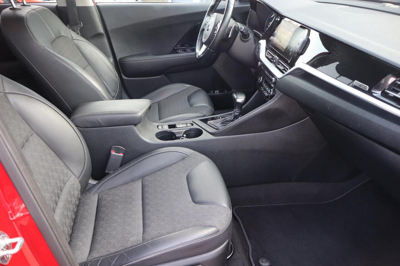 KIA Niro 1.6 GDi Hybrid DynamicPlusLine Navigatie, Apple Carplay, Climate control, Camera, Stoel- stuurverwarming, Lichtmetalen wielen