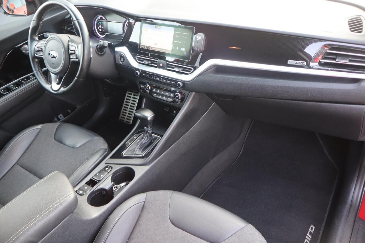KIA Niro 1.6 GDi Hybrid DynamicPlusLine Navigatie, Apple Carplay, Climate control, Camera, Stoel- stuurverwarming, Lichtmetalen wielen
