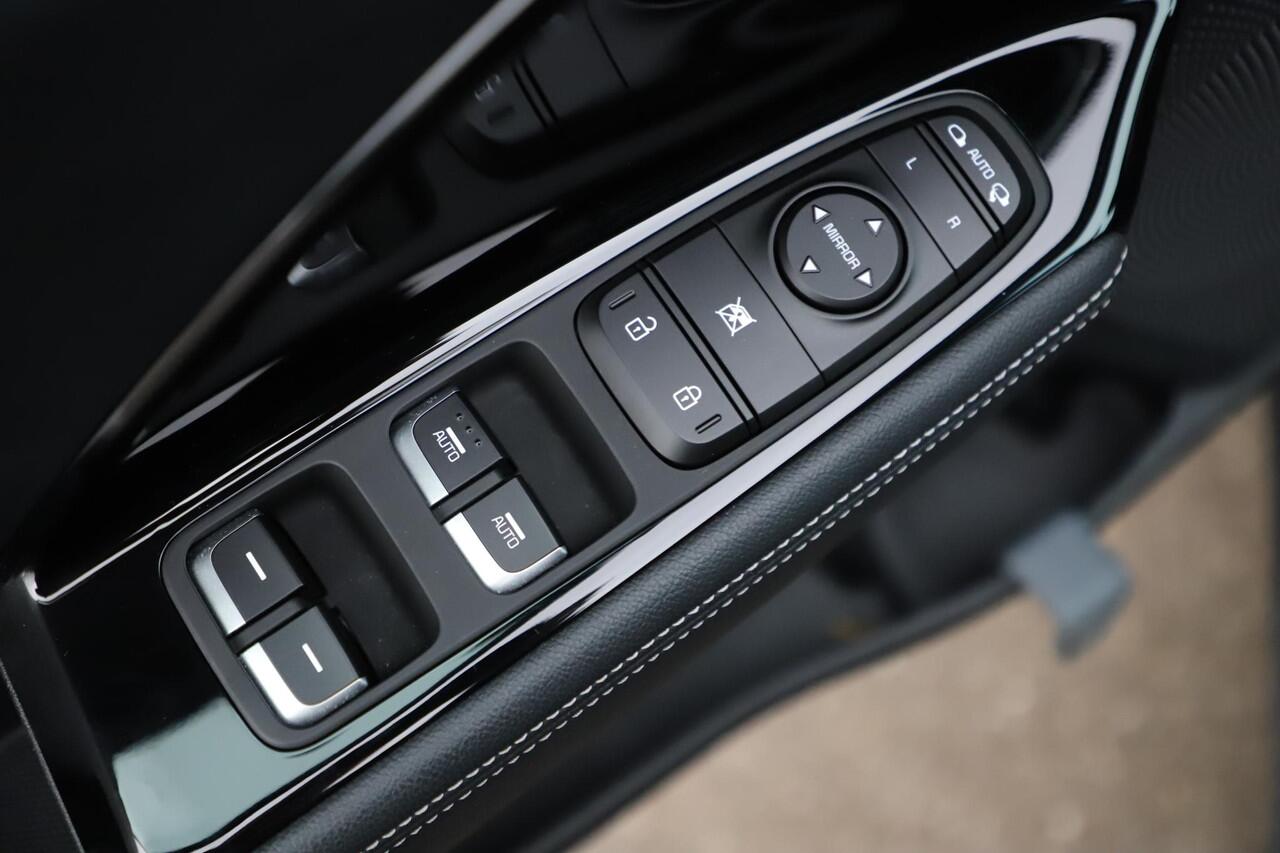 KIA Niro 1.6 GDi Hybrid DynamicLine Half Leder Carplay Android Navigatie Achteruitrijcamera Climate Cruise Control Rijstrooksensor Parkeersensor