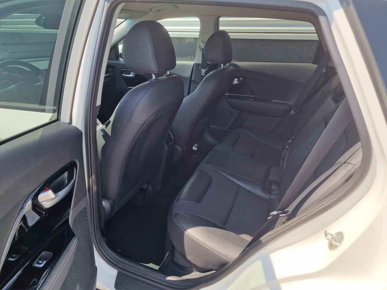 KIA Niro 1.6 GDi Hybrid Edition Navigatie, Smart Key, PDC, LMV, Adaptieve cruise control,