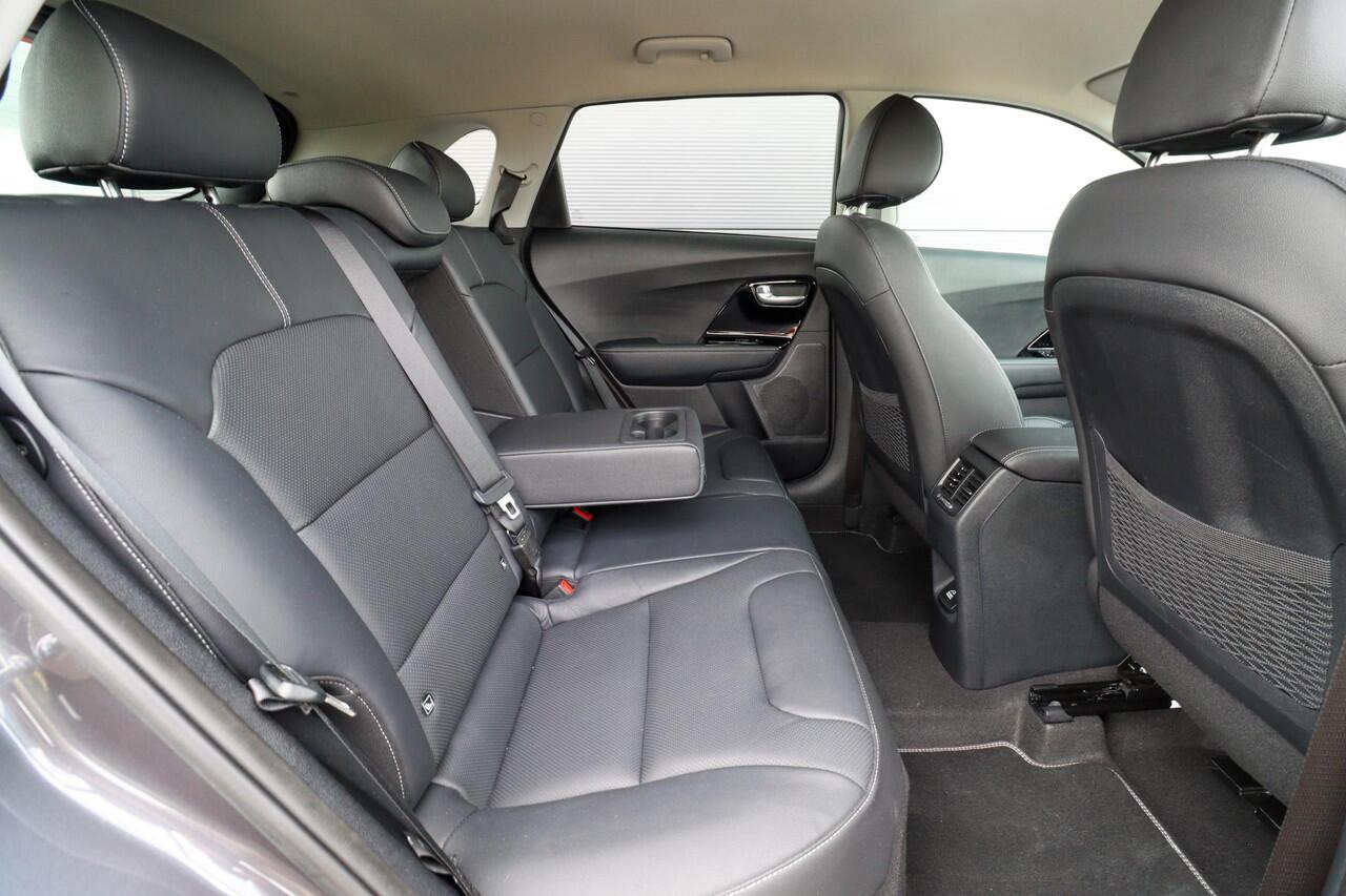 KIA Niro 1.6 GDi PHEV ExecutiveLine | Trekhaak | Leer | Schuifdak | Adaptieve cruise | Rijklaarprijs - incl.garantie