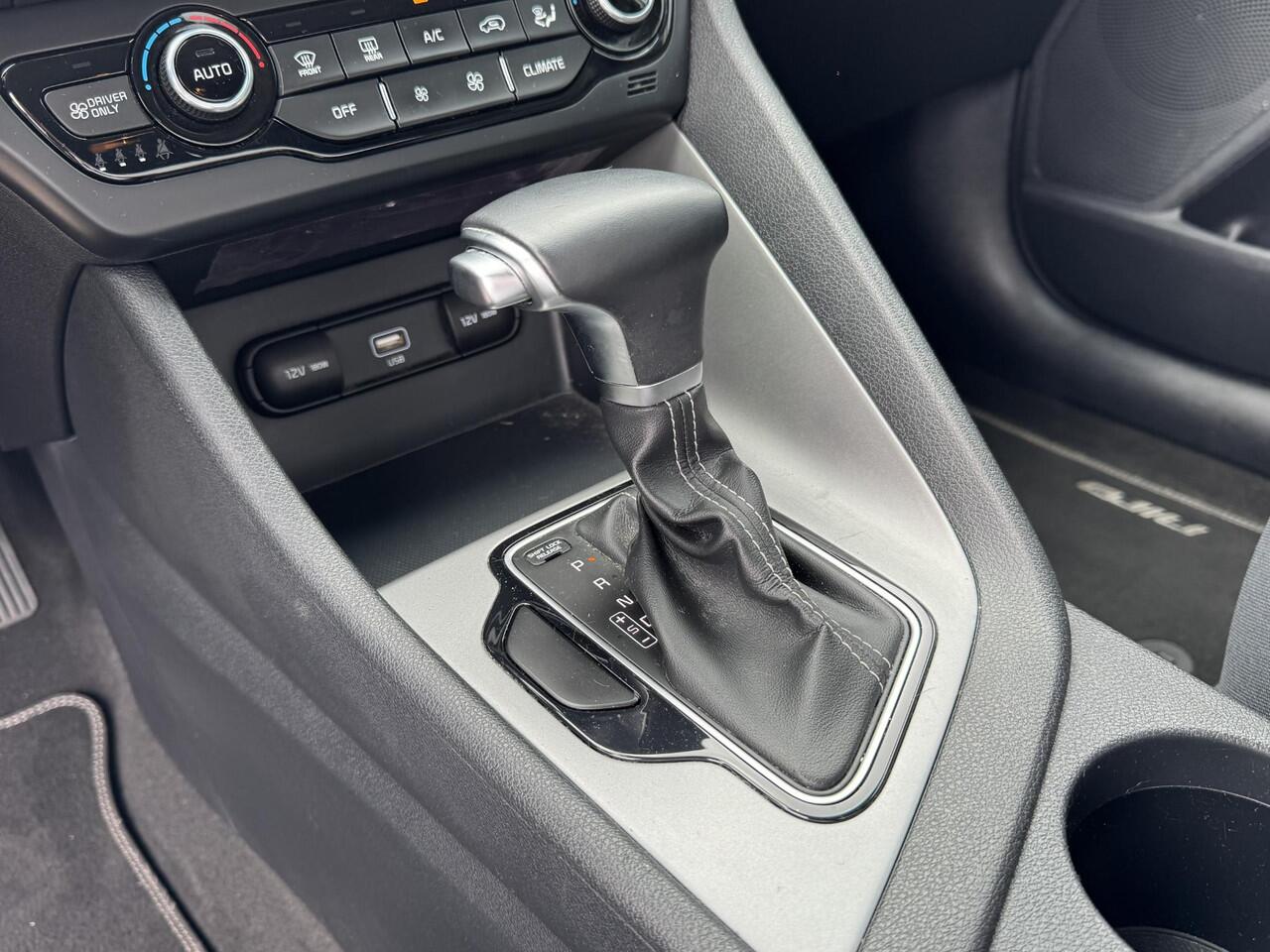 KIA Niro 1.6 GDi Hybrid ComfortLine Cruise control, achteruitrij camera, navigatie Apple CarPlay/Android Auto, automaat, hybride!