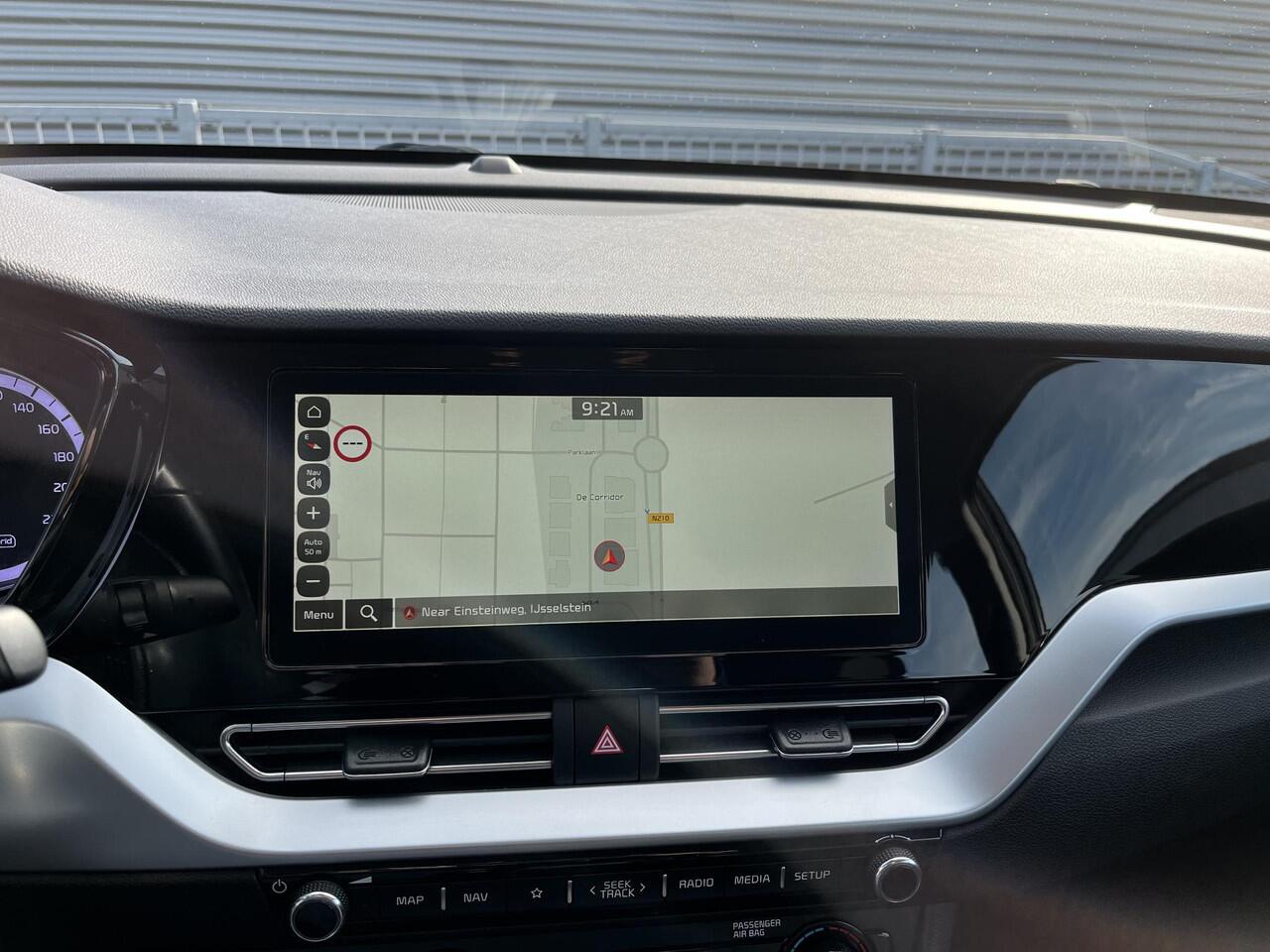 KIA Niro 1.6 GDi Hybrid DynamicLine ACHTERUITRIJCAMERA / HALF LEDER / NAVIGATIE