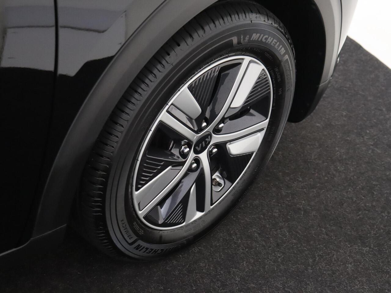 KIA Niro 1.6 GDi Hybrid ExecutiveLine 140PK | Navigatie | Apple Carplay | Elektrisch schuifdak | Camera | Trekhaak | Climate control |