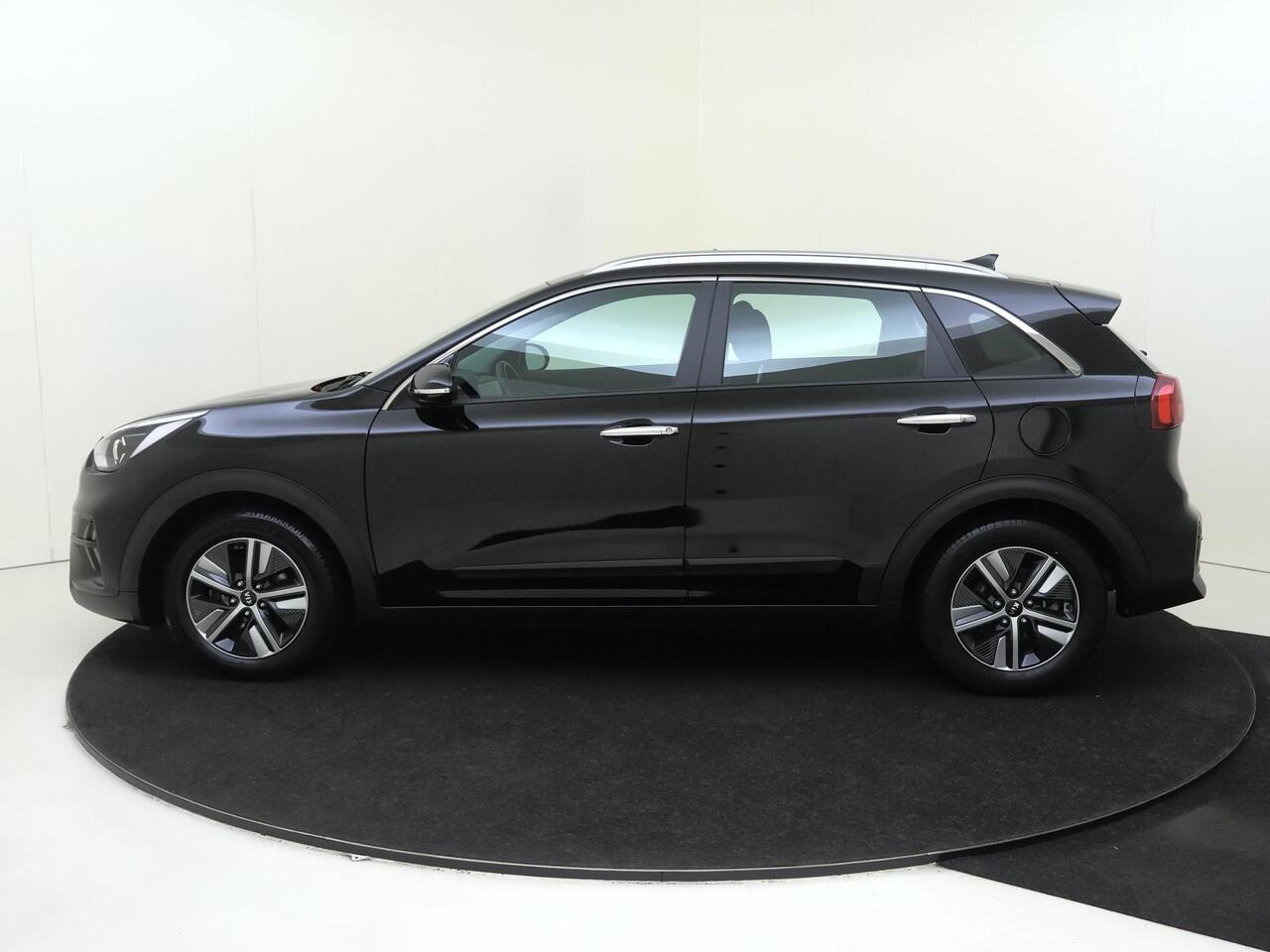 KIA Niro 1.6 GDi Hybrid ExecutiveLine 140PK | Navigatie | Apple Carplay | Elektrisch schuifdak | Camera | Trekhaak | Climate control |