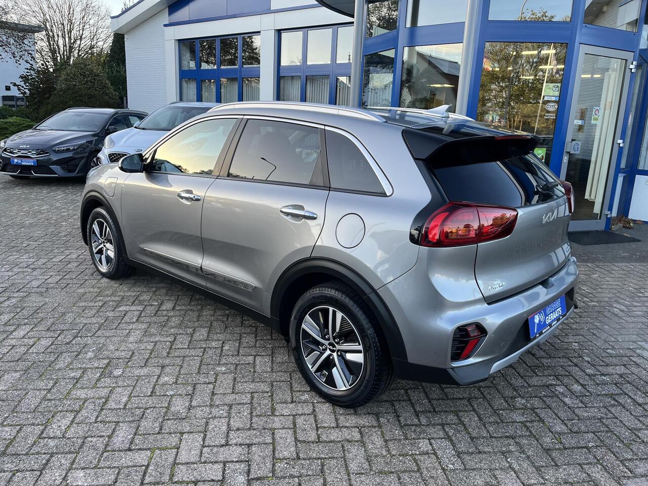 KIA Niro 1.6 GDi PHEV DynamicPlusLine | 10 jaar garantie, Digitaal Display, Dealer onderhouden, Parkeersensoren V+A, LED, 1e eigenaar, 1300kg trekgewicht, Fabrieksgarantie!