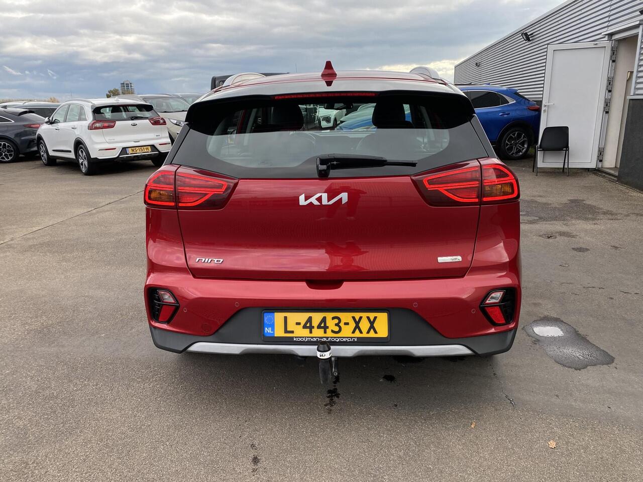 KIA Niro 1.6 GDi Hybrid DynamicLine Trekhaak, Nieuw geleverd, 1e eign. Dealeronderhouden, navigatie, Apple CarPlay/Android Auto, adaptieve cruise control, achteruitrij camera, automaat!