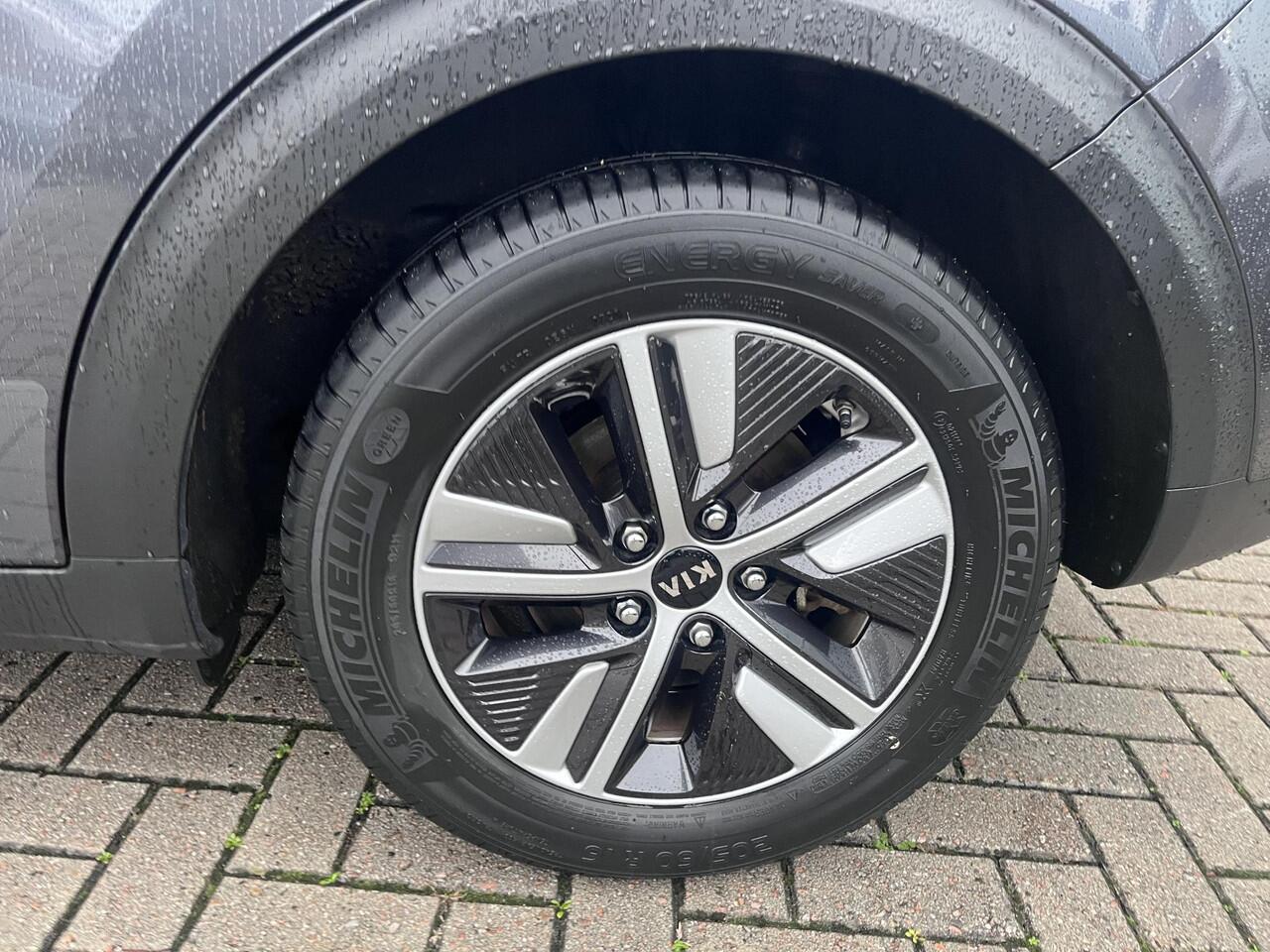 KIA Niro 1.6 GDi Hybrid DynamicLine Navigatie|Camera|Cruise control| Dealer onderhouden!!