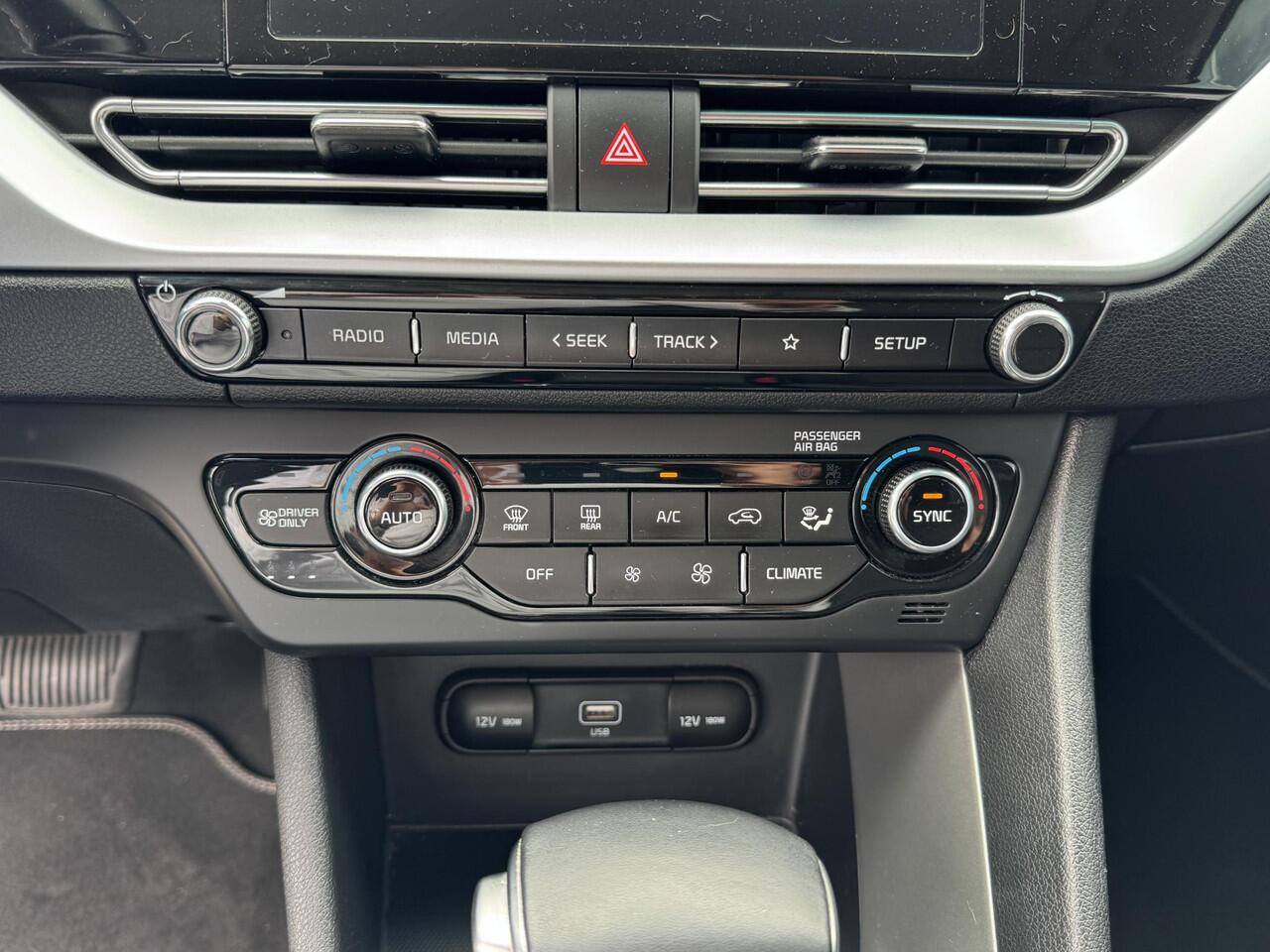 KIA Niro 1.6 GDi Hybrid ComfortLine Cruise control, achteruitrij camera, navigatie Apple CarPlay/Android Auto, automaat, hybride!