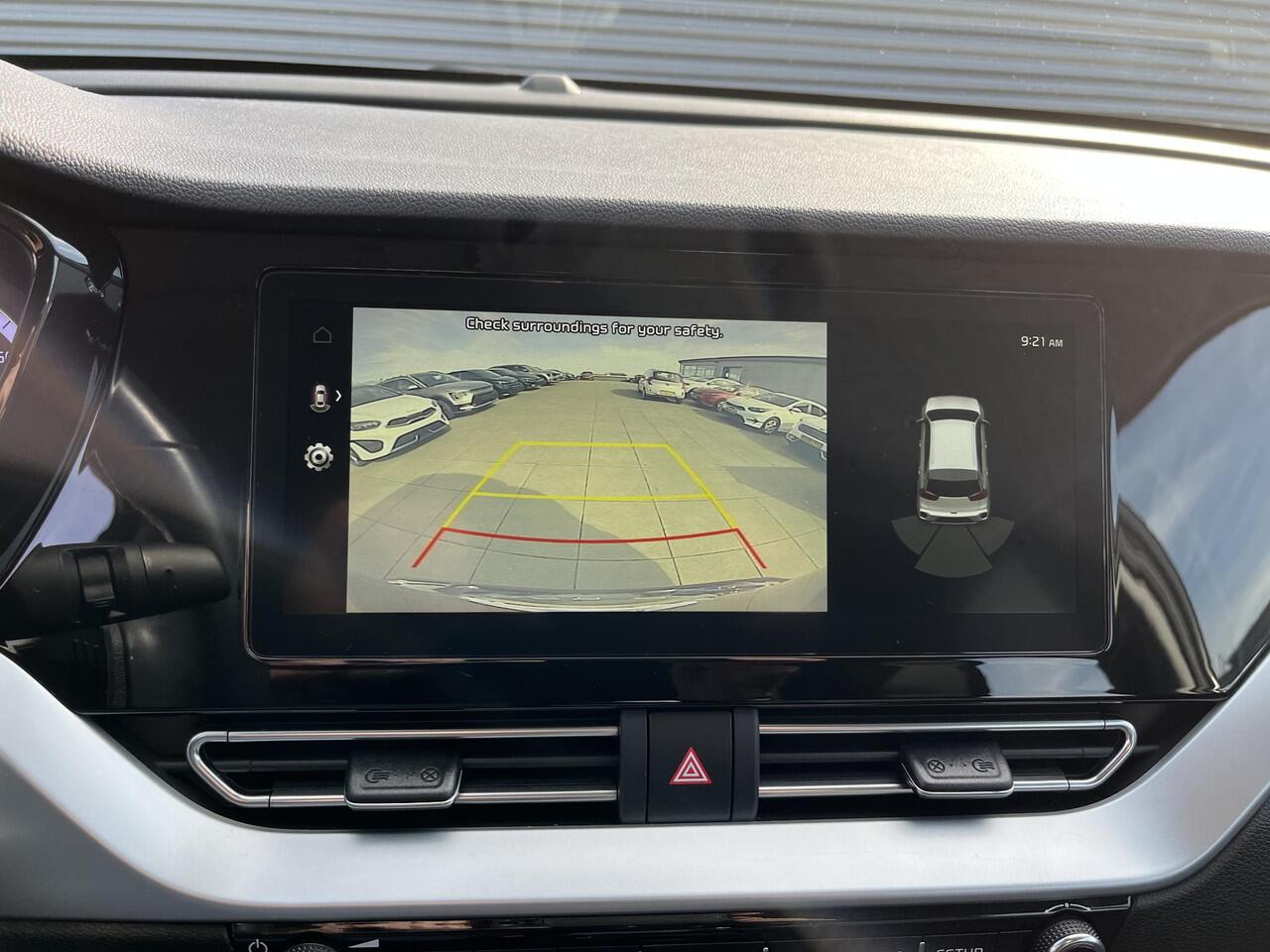 KIA Niro 1.6 GDi Hybrid DynamicLine Achteruitrij camera / Half leder / Navigatie / Parkeersensoren / Cruise control / Automaat / Nederlandse auto en boekjes compleet!