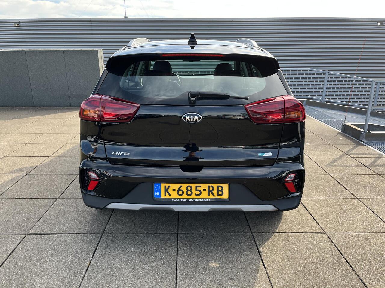 KIA Niro 1.6 GDi Hybrid DynamicLine Achteruitrij camera / Half leder / Navigatie / Parkeersensoren / Cruise control / Automaat / Nederlandse auto en boekjes compleet!