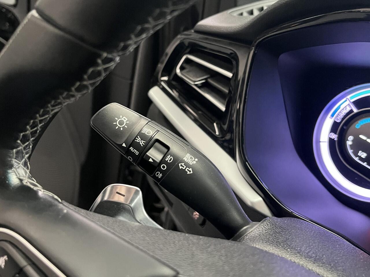 KIA Niro 1.6 GDi Hybrid DynamicLine met Trekhaak, Cruisecontrol, Achteruitrij Camera, Apple Carplay en Android Auto, Navigatie