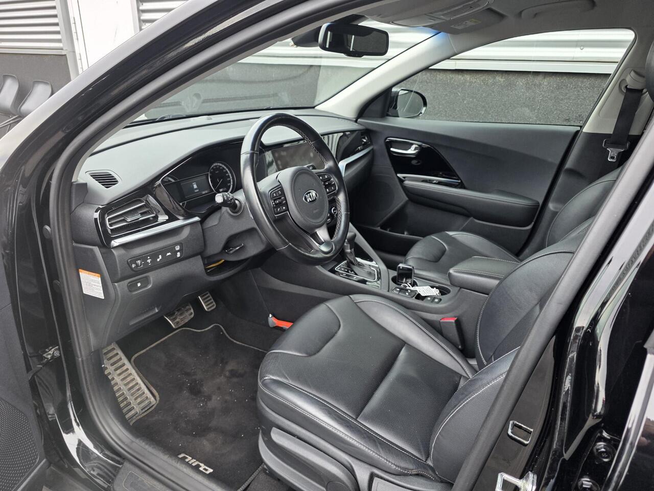 KIA Niro 1.6 GDi Hybrid DynamicPlusLine Navigatie, Lederen bekleding, Stoel- & Stuurwiel verwarmd, Dodehoekdetectie, Smart Key, Privacy Glass, Dealeronderhouden