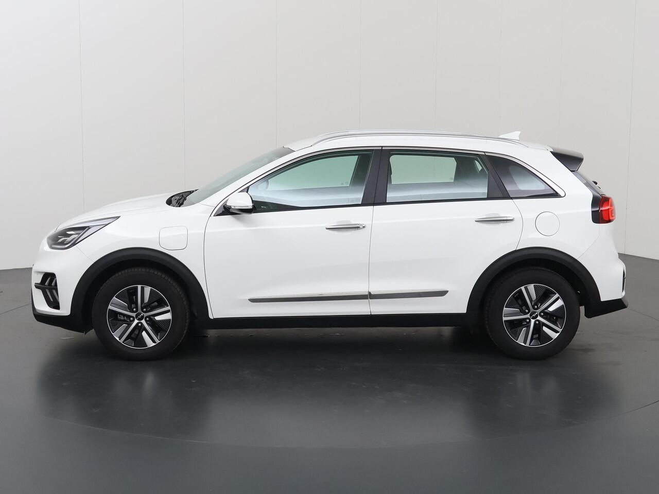 KIA Niro 1.6 GDi PHEV DynamicLine | Navigatie | Parkeercamera | Climate Control | Cruise Control Adaptief | Stoel/Stuurverwarming |