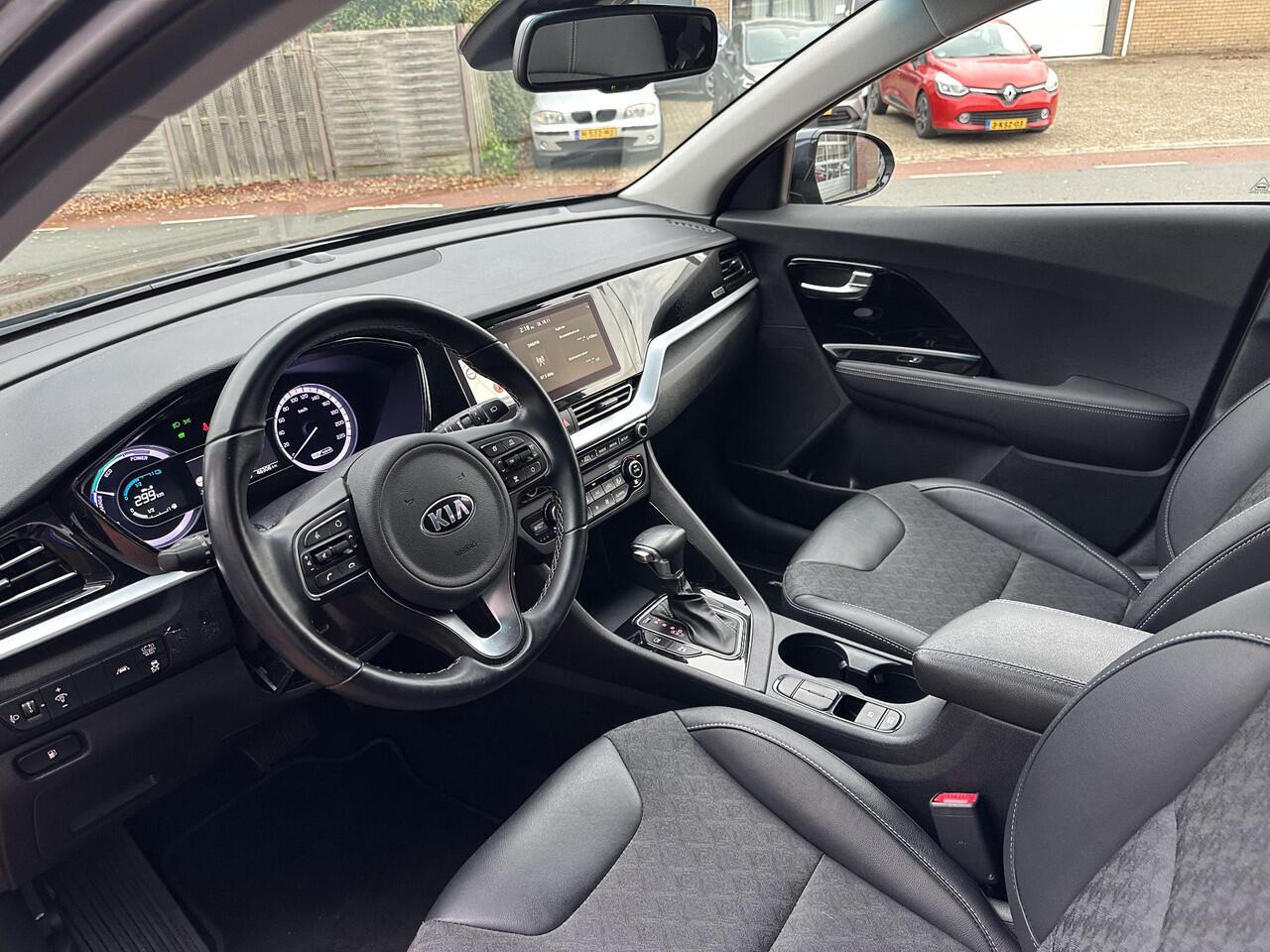 KIA Niro 1.6 GDi Hybrid DynamicLine | Airco |All Seasons | Lage tellerstand