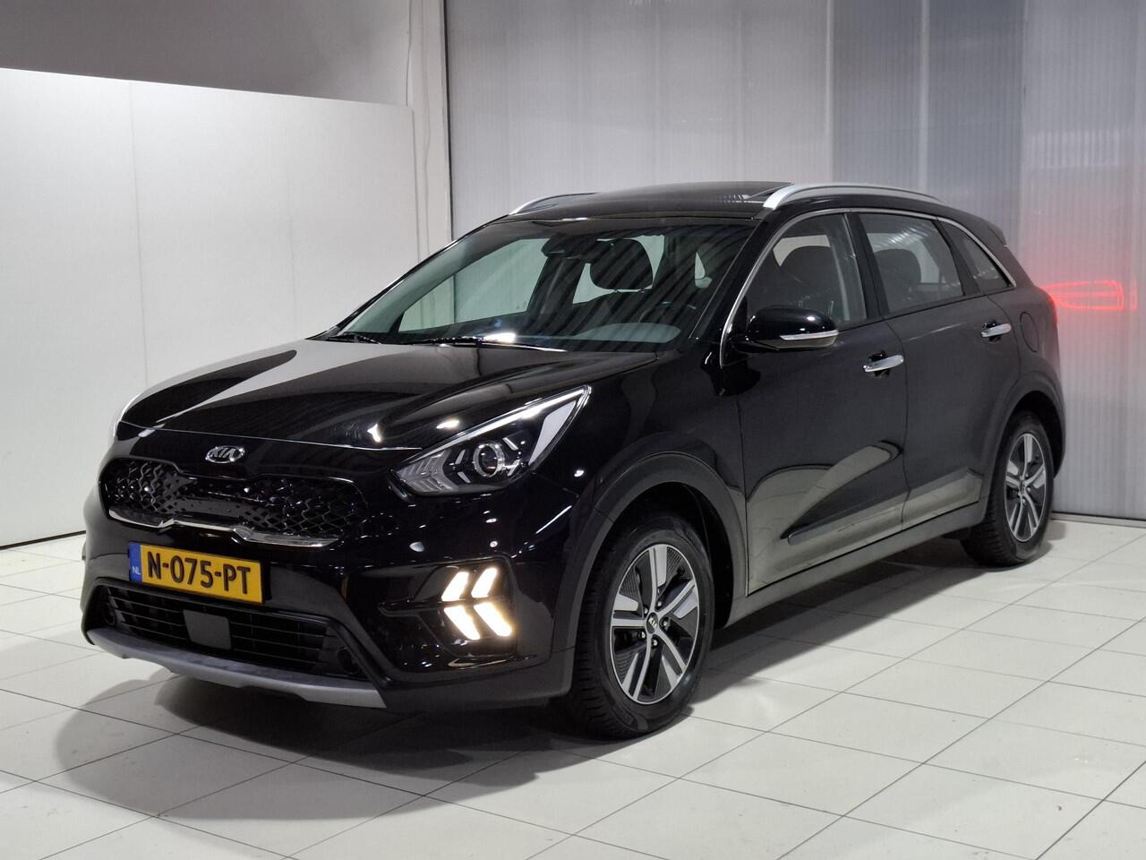 KIA Niro 1.6 GDi Hybrid DynamicLine Schuif kantel dak, Apple Carplay/Android Auto, Navigatie, Camera.