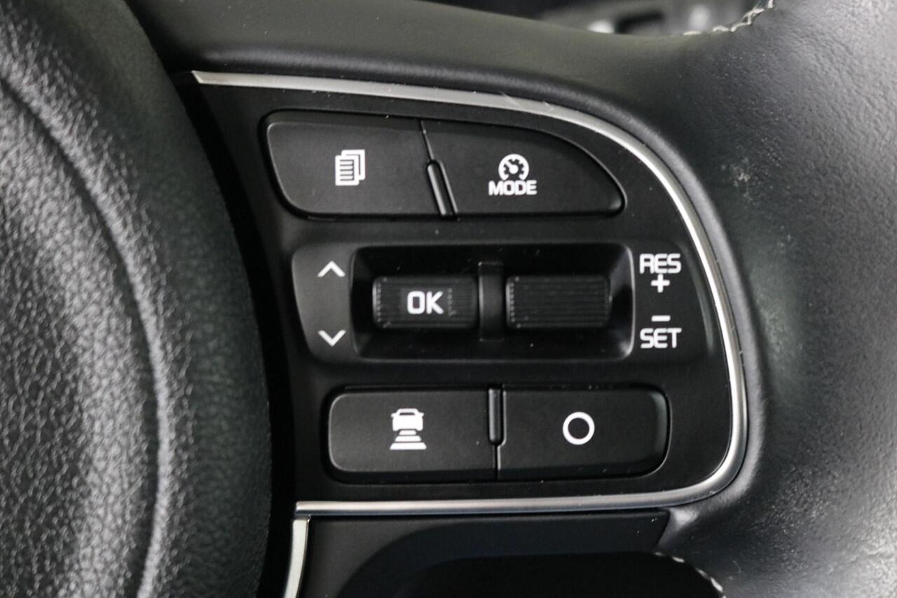 KIA Niro 1.6 GDi Hybrid DynamicLine Schuif/Kanteldak | Carplay | All.season banden