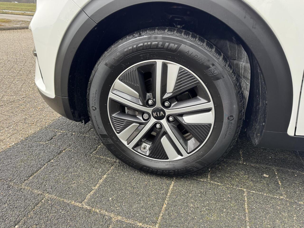 KIA Niro 1.6 GDi Hybrid DynamicLine Trekhaak, Adaptieve Cruise Control, Eerste Eigenaar, Apple Carplay/Android Auto, Enz...