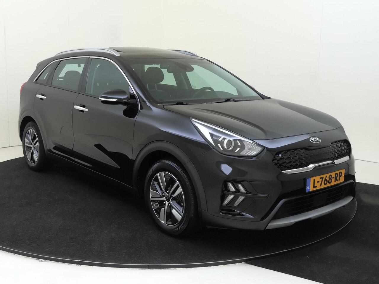 KIA Niro 1.6 GDi Hybrid DynamicLine 140PK | Navigatie | Apple Carplay | Elektrisch schuifdak | Camera | Trekhaak | Climate control |