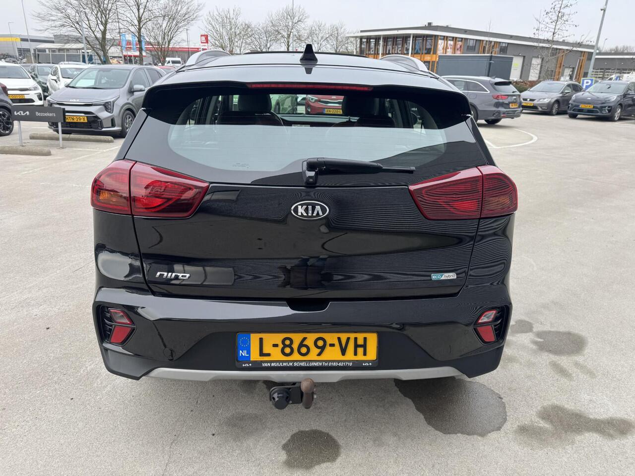 KIA Niro 1.6 GDi Hybrid DynamicLine Sunroof | 18 inch | Trekhaak | NW door ons geleverd & Onderhouden