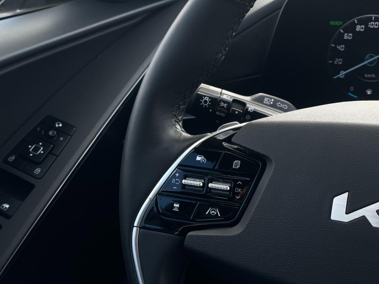 KIA Niro Kia Niro 1.6 GDi HYBRIDE DYNAMIC LINE TERKHAAK CAMERA PDC V/A