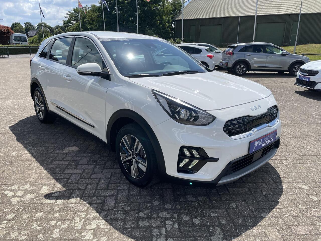 KIA Niro 1.6 GDi PHEV DynamicLine | 10 jaar garantie, 1e eigenaar, Dealer onderhouden, Apple CarPlay / Android Auto, Adapt. Cruise Control, 1300kg trekgewicht, weinig km!
