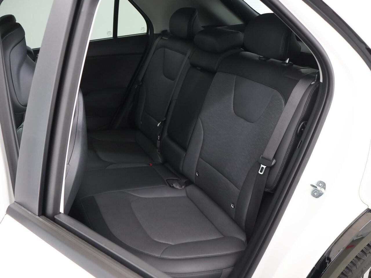 KIA Niro 1.6 GDi PHEV Executiveline | Panoramadak | Harman/kardon audio | Stoelventilatie | Remote smart Parking | Elektrisch verstelb. bestuurdersstoel met geheugen |