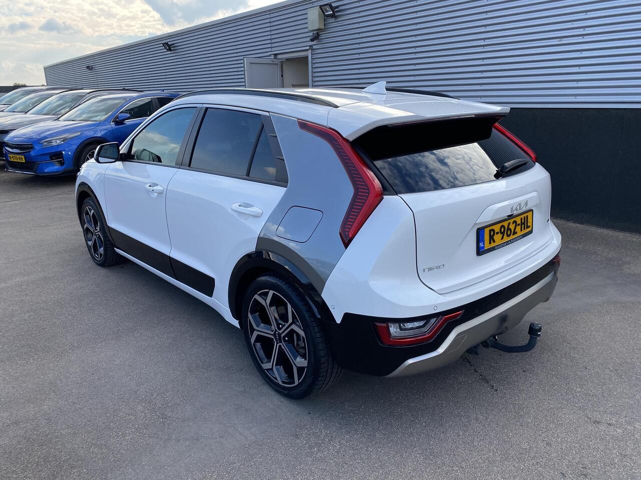 KIA Niro 1.6 GDi Hybrid Launch Edition Dealer onderhouden: Schuif-/kanteldak, trekhaak 13-polig, head-up display, stoelverwarming- & ventilatie, stuurverwarming, adaptieve cruise control, Apple CarPlay/Android Auto