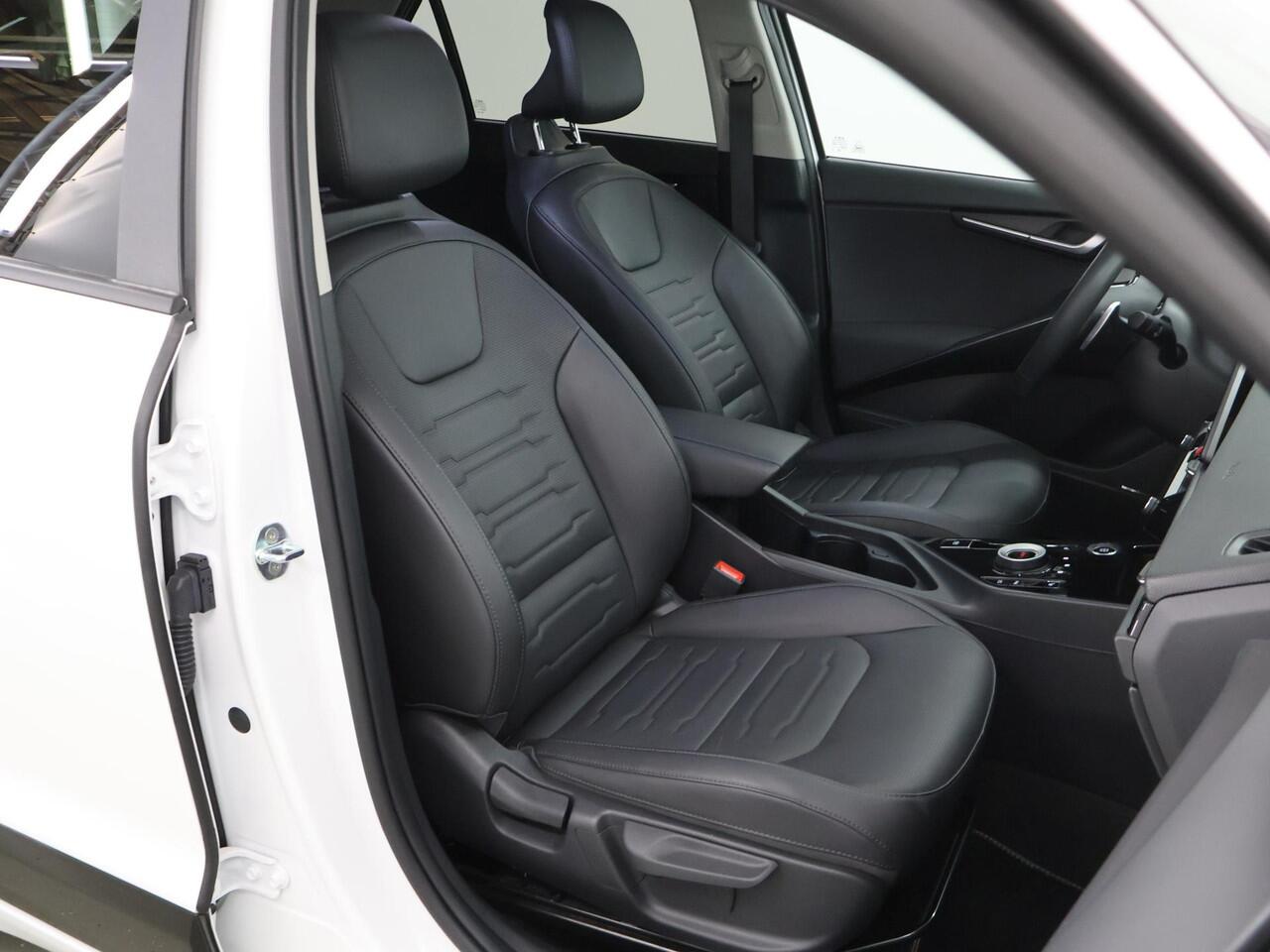 KIA Niro 1.6 GDi Hybrid DynamicPlusLine | Panoramadak | Harman / Kardon | Stoel/Stuurwielverwarming | Head-Up Display | Dodehoek detectie |