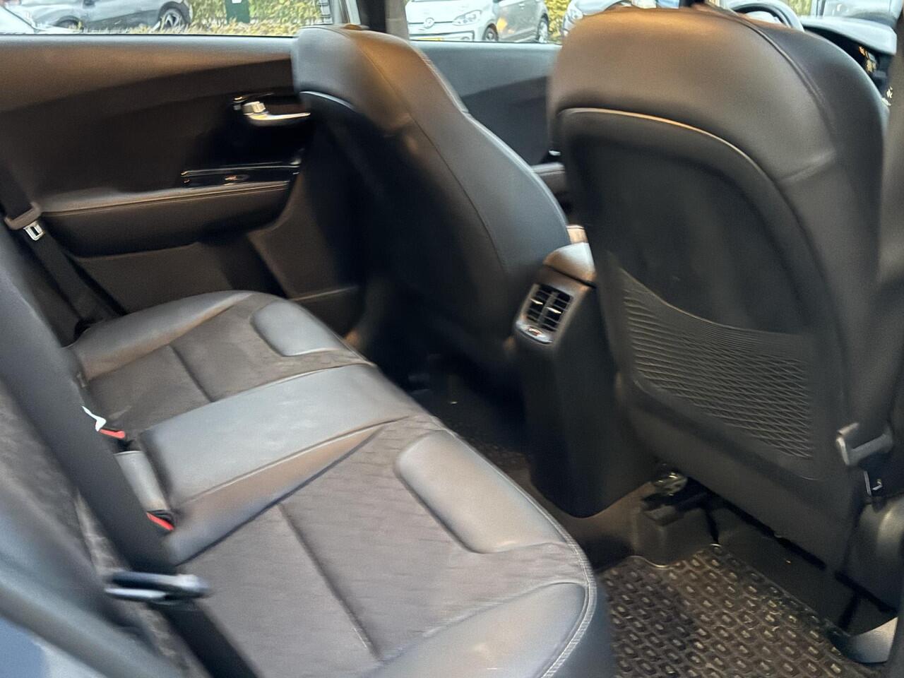 KIA Niro 1.6 GDi PHEV DynamicLine Nieuw geleverd|Dealeronderhouden|1ste eigenaar|lm velgen|achteruitrij camera|Trekhaak