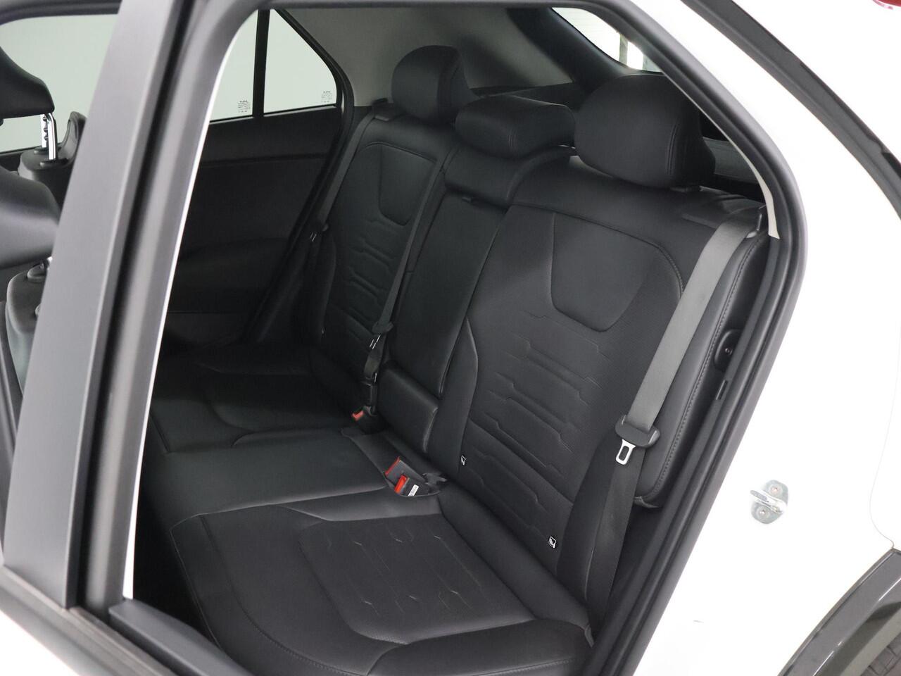 KIA Niro 1.6 GDi PHEV DynamicPlusLine | Trekhaak | Panoramadak | Navigatie | Adaptieve cruise control | HUD | Stoelverwarming | Apple Carplay/Android Auto |