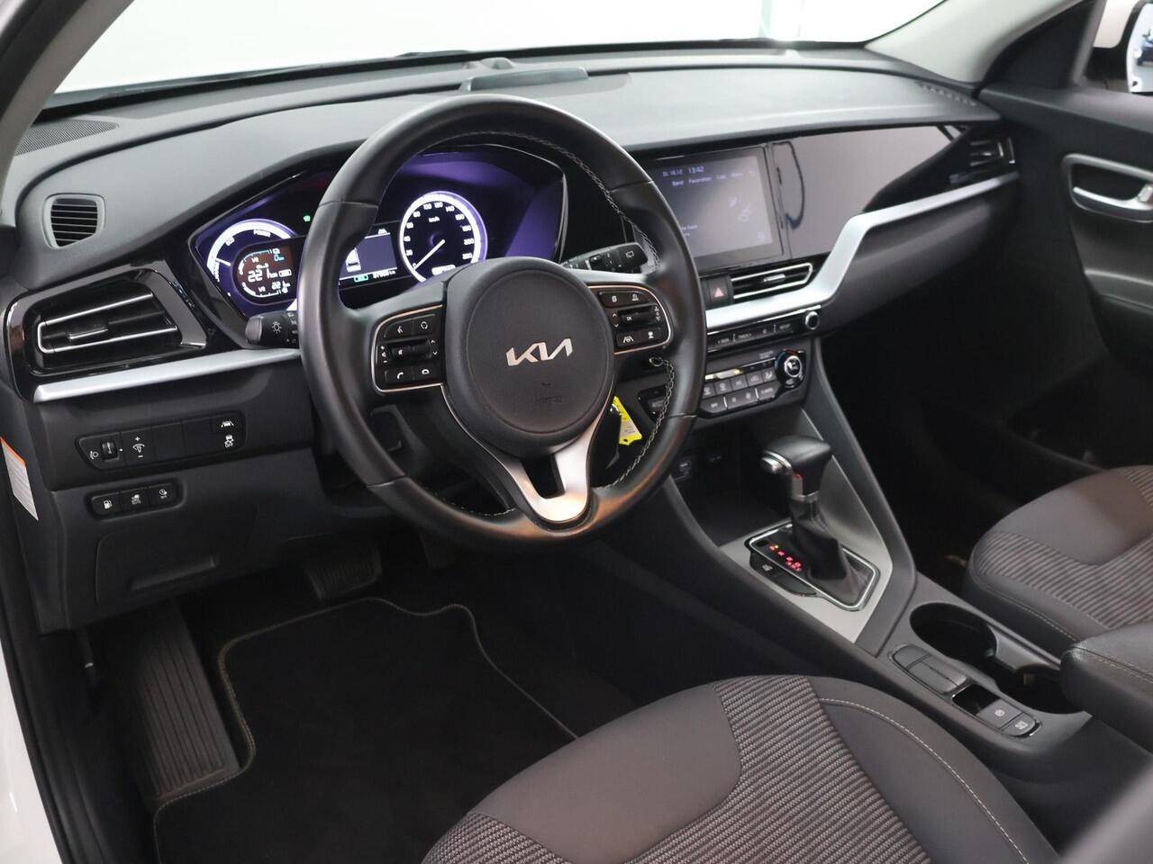 KIA Niro 1.6 GDi PHEV DynamicLine Edition | Parkeercamera | Cruise Control Adaptief | Climate Control |Navigatie via Carplay |