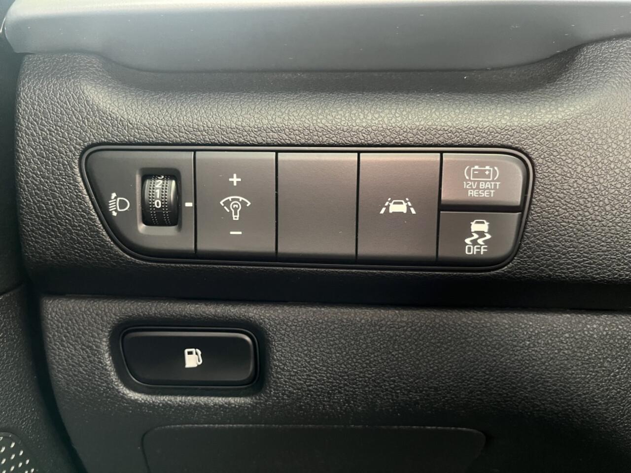 KIA Niro 1.6 GDi Hybride DynamicLine, 1e eigenaar & Dealer onderhouden!