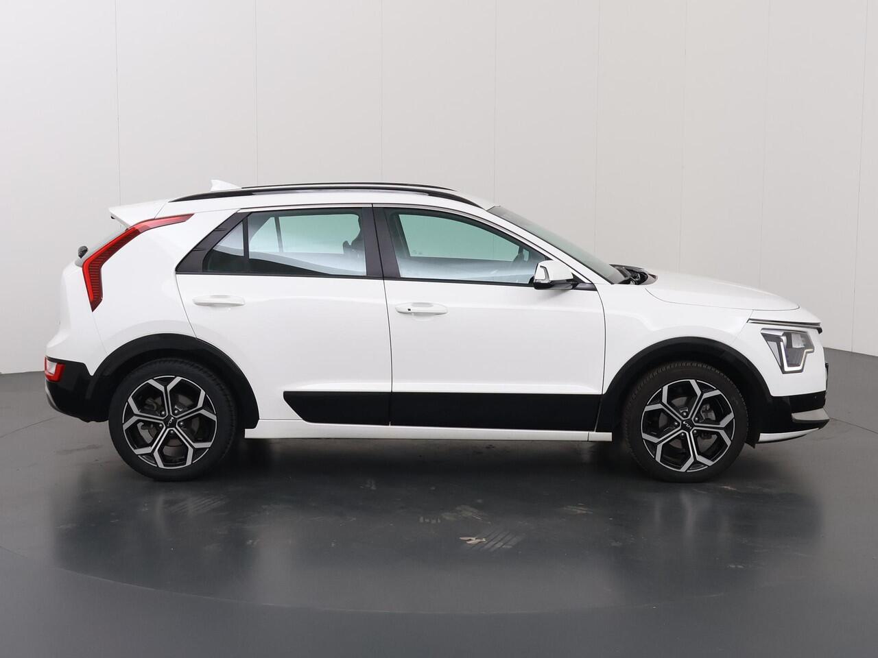 KIA Niro 1.6 GDi Hybrid DynamicLine | Trekhaak | Adaptieve Cruise Control | Navigatie | Climate Control | Parkeercamera |