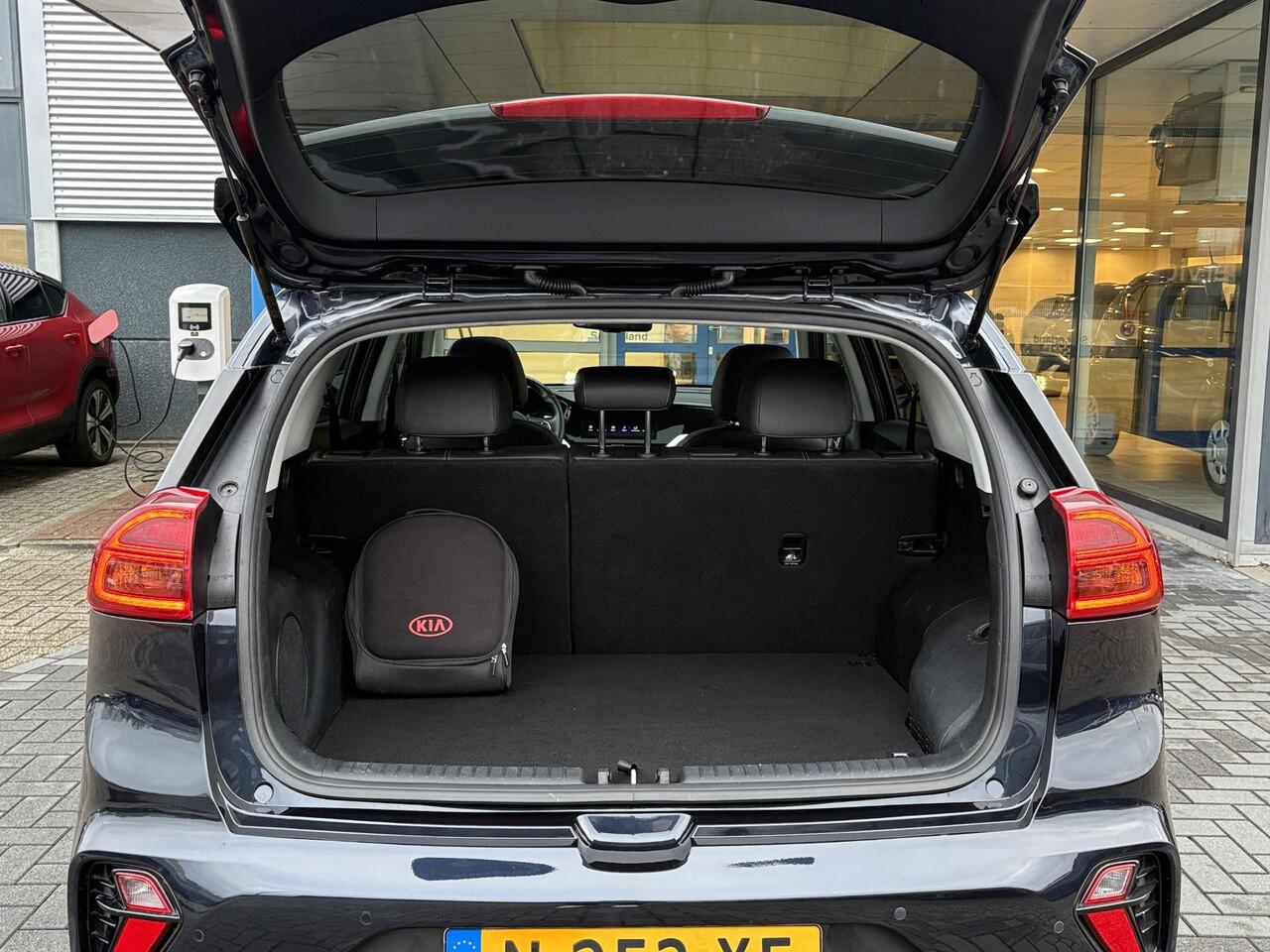 KIA Niro 1.6 GDi PHEV ExecutiveLine | Trekhaak | Leder | Schuifdak | Stoelverwarming/koeling | Adaptive cruise control | JBL audio | Geheugenstoelen | Camera