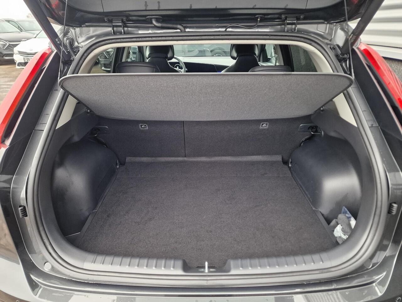 KIA Niro 1.6 GDi Hybrid DynamicPlusLine Schuif/kanteldak, 1e eign. Nieuw geleverd en dealeronderhouden, Dodehoekdetectie, Stoel- & Stuurwiel verwarmd, LMV, Smart Key