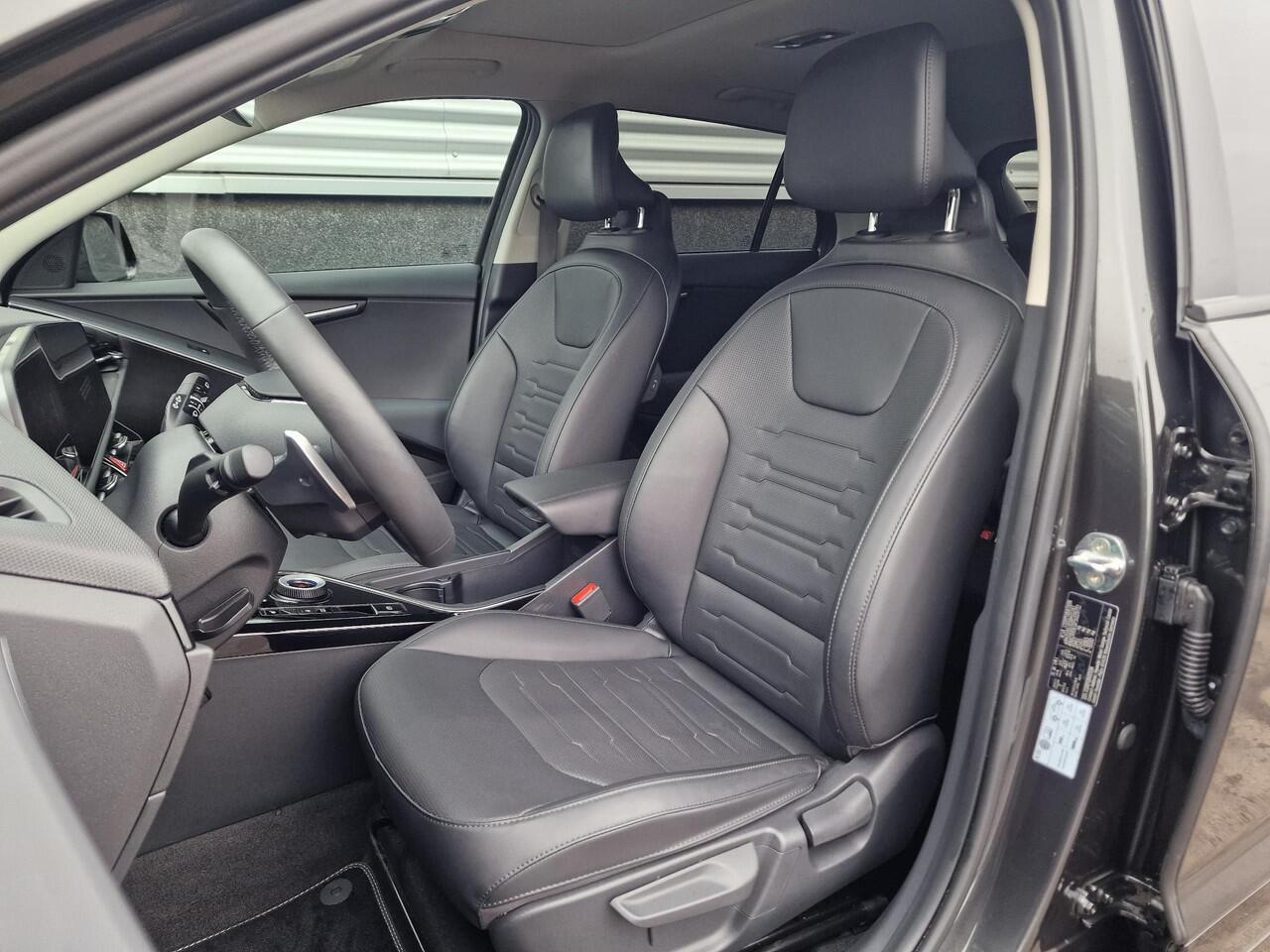 KIA Niro 1.6 GDi Hybrid DynamicPlusLine Schuif/kanteldak, 1e eign. Nieuw geleverd en dealeronderhouden, Dodehoekdetectie, Stoel- & Stuurwiel verwarmd, LMV, Smart Key