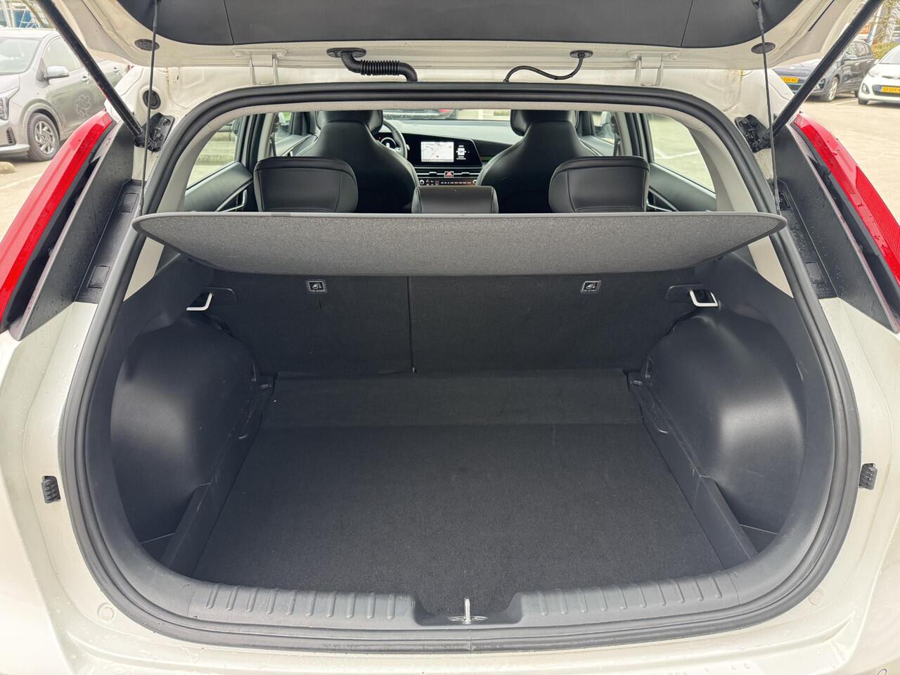 KIA Niro 1.6 GDi Hybrid DynamicLine NW door ons geleverd & onderhouden !