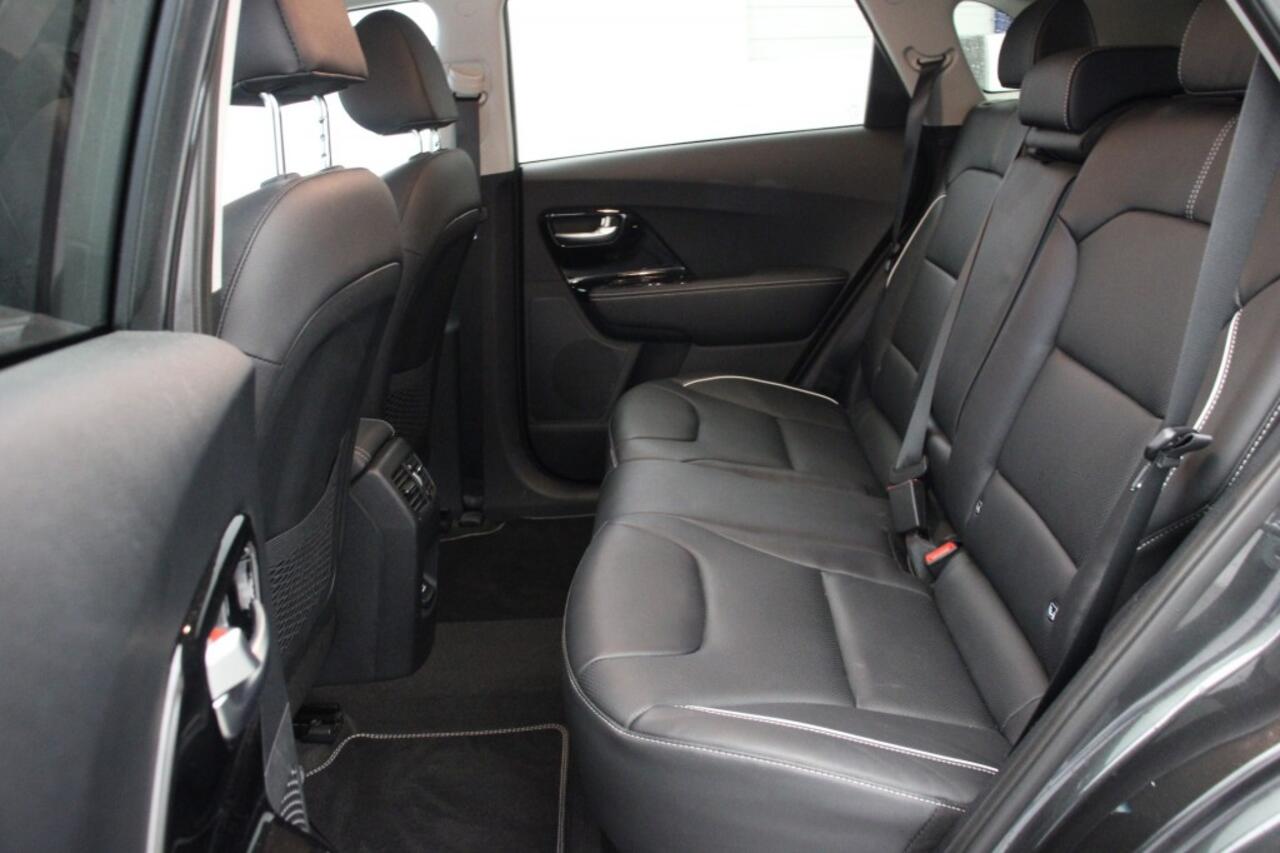 KIA Niro E-Niro DynamicPlusLine 64 kWh - Carplay, Camera, Leer, JBL, Memory, Stoelverw. SOH 100%