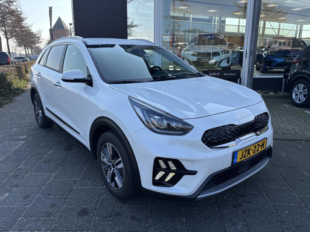 KIA Niro 1.6 GDi PHEV ExecutiveLine Stoelverwarming/Ventilatie, Navigatie, Dodehoekassistentie, JBL, Adaptieve Cruise Control, Enz...