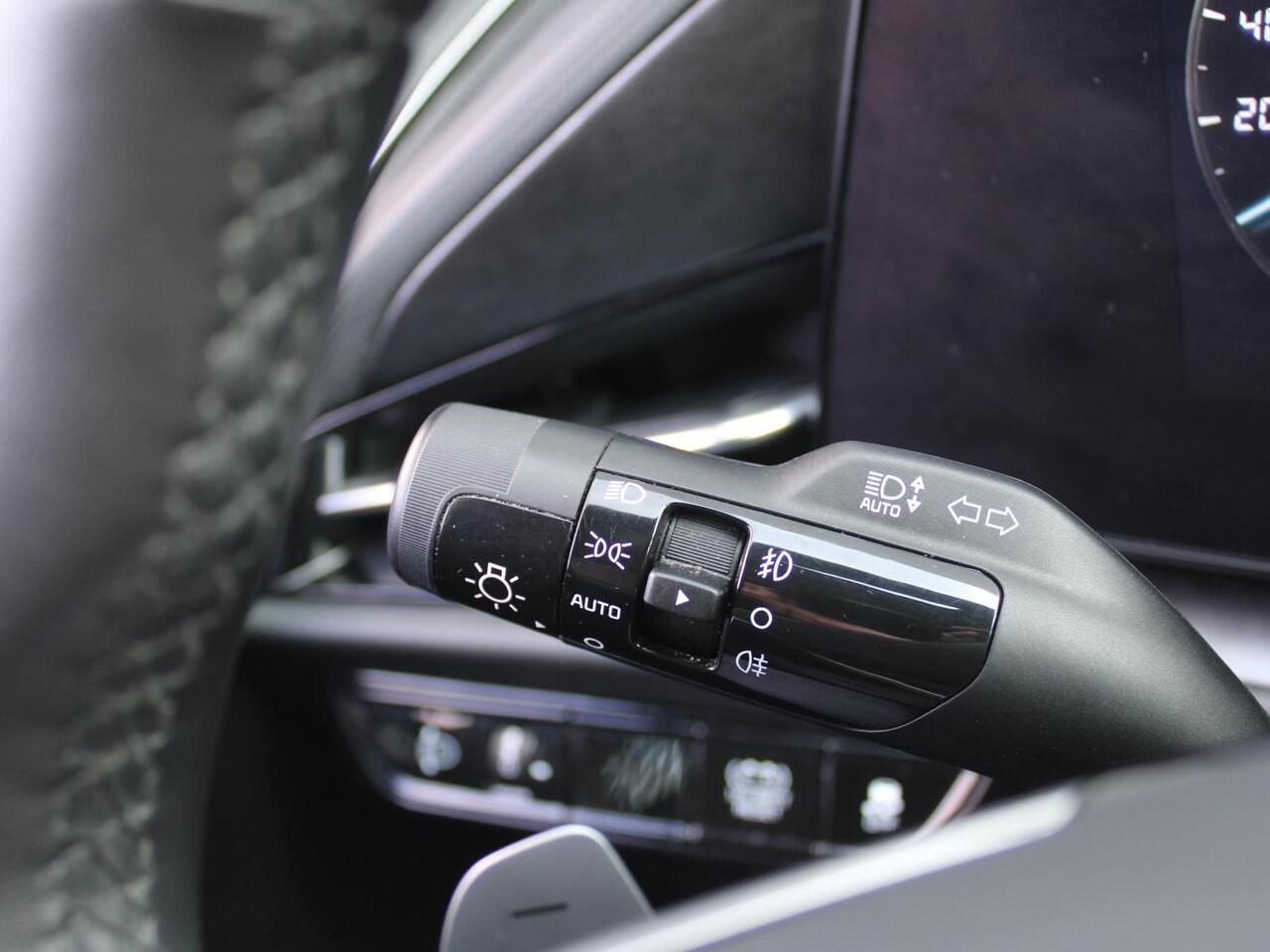 KIA Niro 1.6 GDi Hybrid DynamicLine | Camera | Cruise adapt. | Clima | 16" LM | Navi | Keyless |