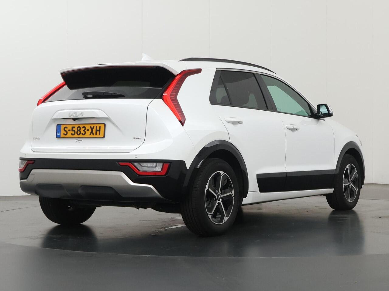 KIA Niro 1.6 GDi Hybrid DynamicPlusLine | Panoramadak | Stoel/Stuurwielverwarming | Head-Up Display | Dodehoek detectie |