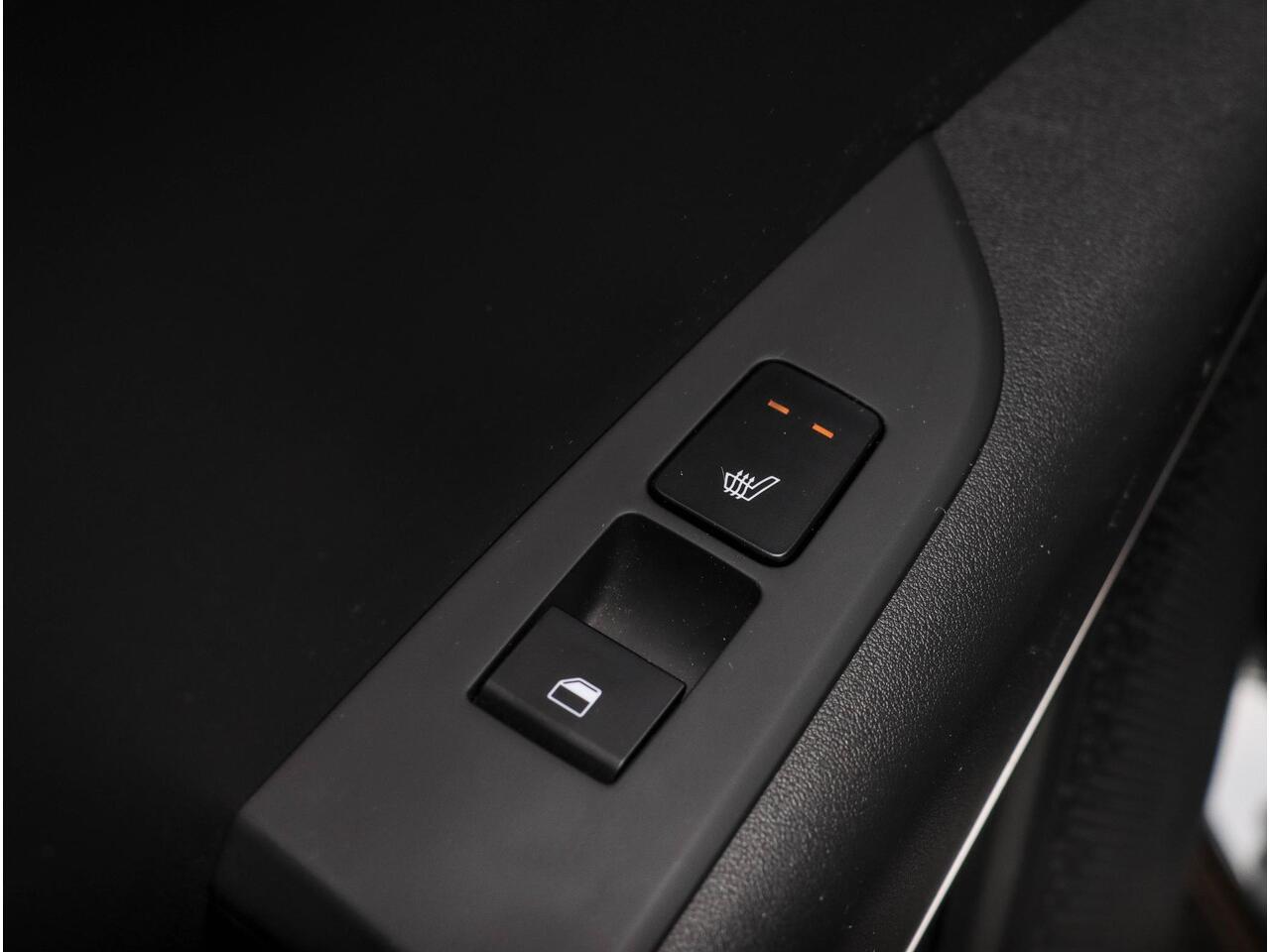 KIA Niro 1.6 GDi Hybrid ExecutiveLine Harman Kardon Panoramadak 18''