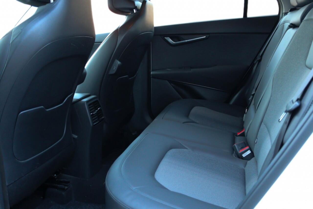 KIA Niro 1.6 GDi HEV Hybrid DynamicLine Camera l Adaptive Cruise l Blinds