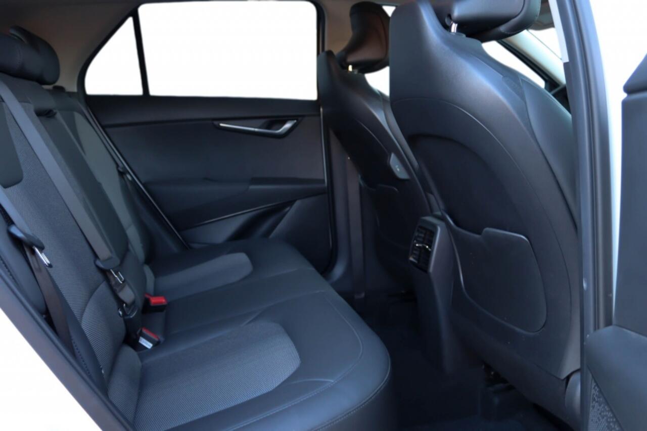 KIA Niro 1.6 GDi HEV Hybrid DynamicLine Camera l Adaptive Cruise l Blinds