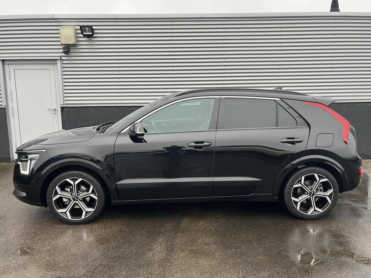 KIA Niro 1.6 GDi Hybrid ExecutiveLine Schuif/kanteldak, Nieuw geleverd, 1e eign. LMV, Stoelkoeling + verwarming, Stuurwiel verwarmd, Herman/Kardon, Dodehoekdetectie,